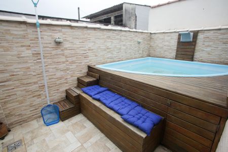 Casa à venda com 240m², 3 quartos e 3 vagasPiscina