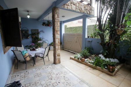 Casa à venda com 240m², 3 quartos e 3 vagasVaranda