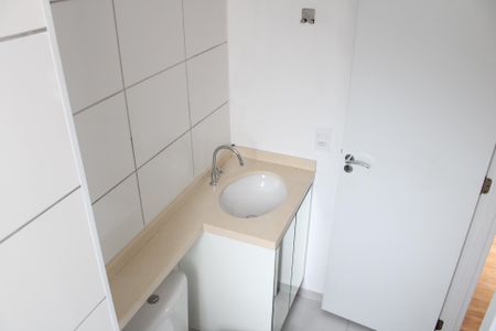 Apartamento para alugar com 41m², 2 quartos e sem vagaBanheiro