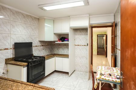 Casa à venda com 140m², 4 quartos e 1 vaga Casa à venda com 140m², 4 quartos e 1 vagaCozinha