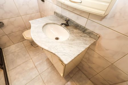 Casa à venda com 140m², 4 quartos e 1 vaga Casa à venda com 140m², 4 quartos e 1 vagaBanheiro