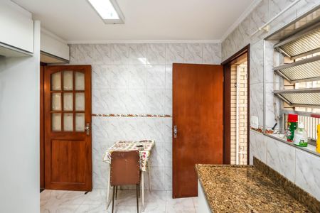 Casa à venda com 140m², 4 quartos e 1 vaga Casa à venda com 140m², 4 quartos e 1 vagaCozinha