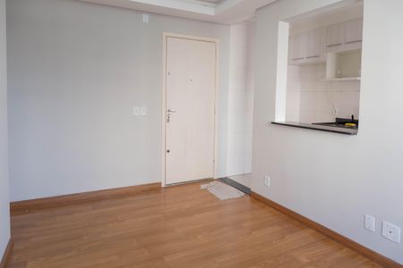 Sala de apartamento para alugar com 2 quartos, 45m² em Ponte Grande, Guarulhos