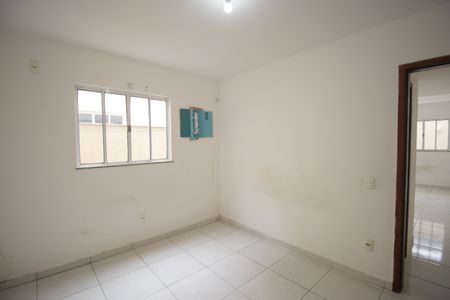 Quarto  de apartamento para alugar com 1 quarto, 35m² em Colubandê, São Gonçalo