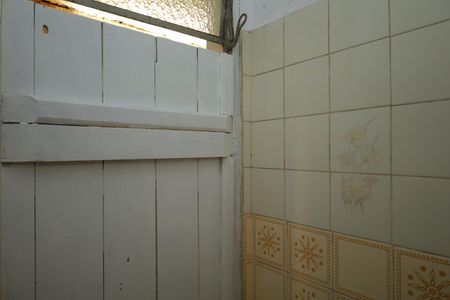 Casa à venda com 78m², 3 quartos e 3 vagasBanheiro da área externa