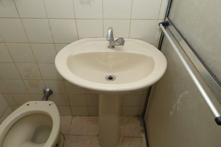 Casa à venda com 78m², 3 quartos e 3 vagasBanheiro