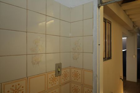 Casa à venda com 78m², 3 quartos e 3 vagasBanheiro da área externa