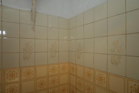 Casa à venda com 78m², 3 quartos e 3 vagasBanheiro da área externa