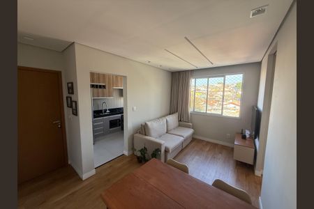 Sala  de apartamento à venda com 2 quartos, 50m² em Campo Alegre, Belo Horizonte