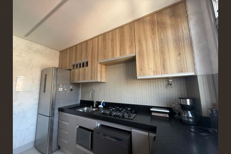 Apartamento à venda com 50m², 2 quartos e 1 vaga Apartamento à venda com 50m², 2 quartos e 1 vagaCozinha