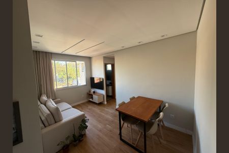 Sala  de apartamento à venda com 2 quartos, 50m² em Campo Alegre, Belo Horizonte