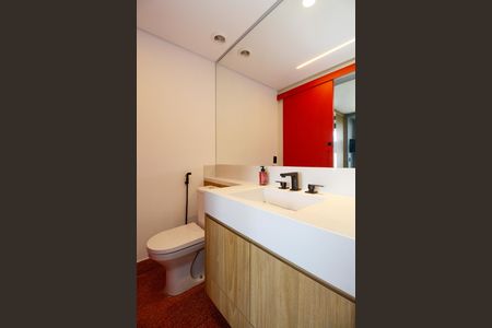 Apartamento à venda com 63m², 1 quarto e 1 vaga Apartamento à venda com 63m², 1 quarto e 1 vagaBanheiro da Suíte