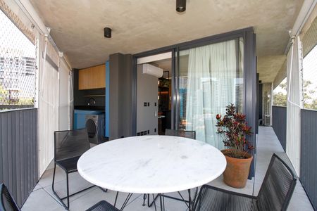 Apartamento à venda com 63m², 1 quarto e 1 vaga Apartamento à venda com 63m², 1 quarto e 1 vagaVaranda da Sala e Área de Serviço