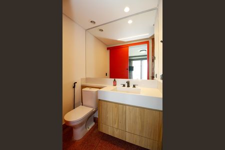 Apartamento à venda com 63m², 1 quarto e 1 vaga Apartamento à venda com 63m², 1 quarto e 1 vagaBanheiro da Suíte