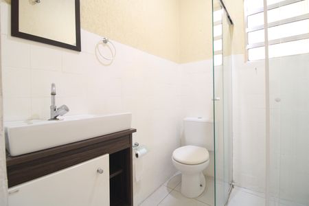 Banheiro Social de casa para alugar com 1 quarto, 100m² em Socorro, São Paulo