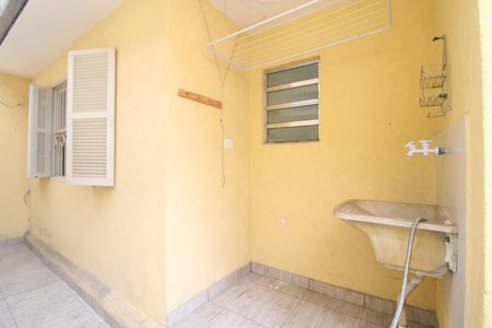Casa para alugar com 100m², 1 quarto e sem vagaÁrea de Serviço