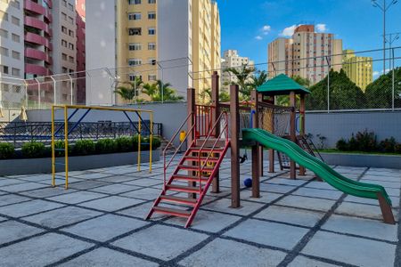 Apartamento à venda com 130m², 4 quartos e 2 vagas Apartamento à venda com 130m², 4 quartos e 2 vagasÁrea comum - Playground