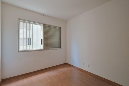 Apartamento à venda com 130m², 4 quartos e 2 vagas Apartamento à venda com 130m², 4 quartos e 2 vagasQuarto 2