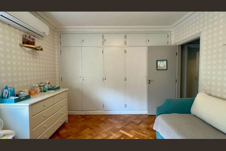 Apartamento à venda com 270m², 4 quartos e 2 vagasQuarto 2