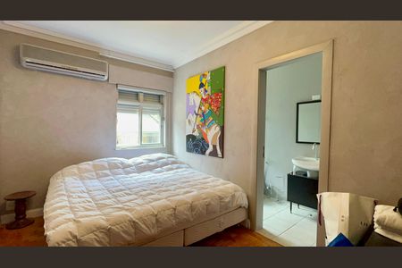 Apartamento à venda com 270m², 4 quartos e 2 vagasSuíte 2