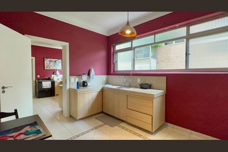 Apartamento à venda com 270m², 4 quartos e 2 vagasCopa