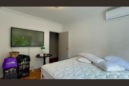 Apartamento à venda com 270m², 4 quartos e 2 vagasQuarto 1