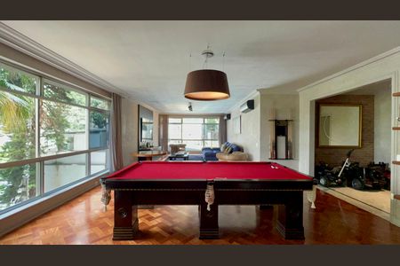 Apartamento à venda com 270m², 4 quartos e 2 vagasSala