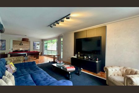 Apartamento à venda com 270m², 4 quartos e 2 vagasSala