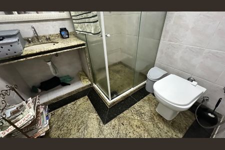 Apartamento à venda com 240m², 3 quartos e 3 vagasBanheiro Social