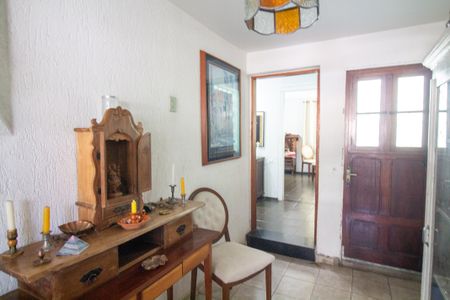 Casa à venda com 110m², 2 quartos e 1 vaga Casa à venda com 110m², 2 quartos e 1 vagaHall De Entrada