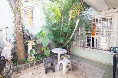 Casa à venda com 110m², 2 quartos e 1 vaga Casa à venda com 110m², 2 quartos e 1 vagaGaragem