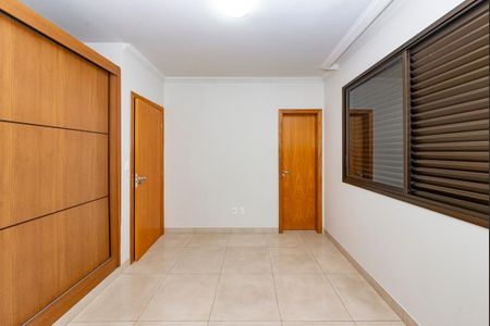 Apartamento para alugar com 110m², 3 quartos e 2 vagas Apartamento para alugar com 110m², 3 quartos e 2 vagasSuíte