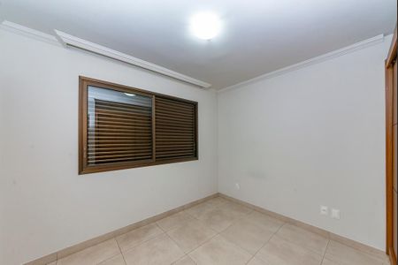 Apartamento para alugar com 110m², 3 quartos e 2 vagas Apartamento para alugar com 110m², 3 quartos e 2 vagasSuíte