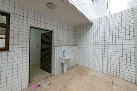 Apartamento para alugar com 110m², 3 quartos e 2 vagas Apartamento para alugar com 110m², 3 quartos e 2 vagasÁrea de Serviço