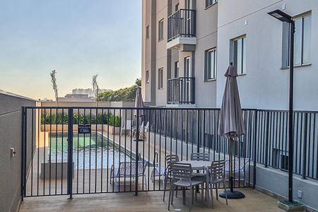 Apartamento para alugar com 42m², 2 quartos e sem vagaÁrea comum - Piscina