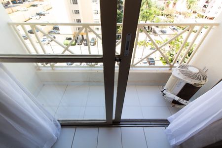 Sacada da Sala de apartamento para alugar com 3 quartos, 70m² em Parque das Flores, Campinas
