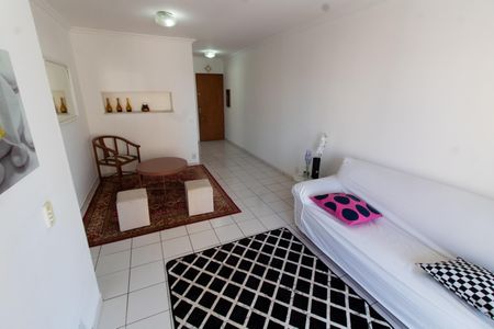 Sala de apartamento para alugar com 3 quartos, 70m² em Parque das Flores, Campinas