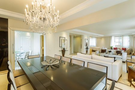 Sala de apartamento à venda com 4 quartos, 331m² em Vila Nova Conceição, São Paulo