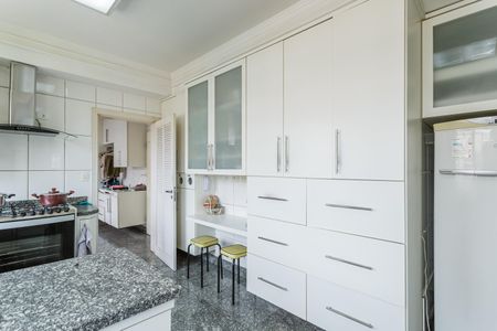 Apartamento à venda com 331m², 4 quartos e 5 vagasCozinha