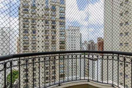 Apartamento à venda com 331m², 4 quartos e 5 vagasVaranda