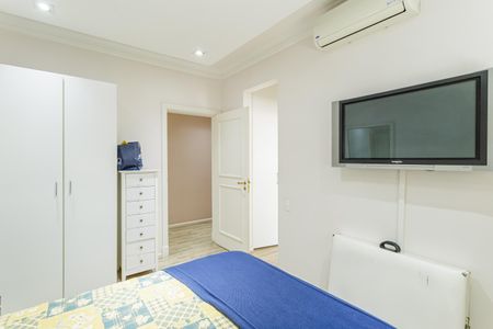 Apartamento à venda com 331m², 4 quartos e 5 vagasSuíte 1