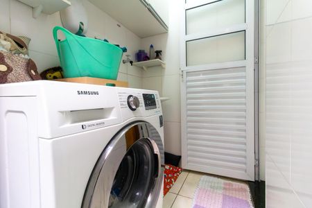 Casa de condomínio à venda com 65m², 2 quartos e 1 vaga Casa de condomínio à venda com 65m², 2 quartos e 1 vagaÁrea de Serviço