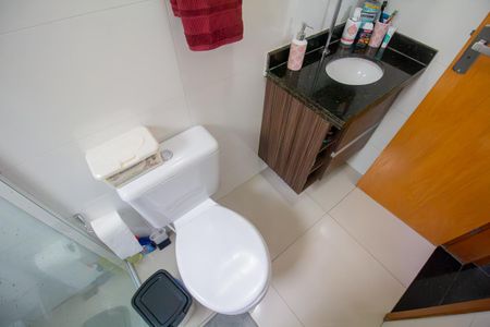 Casa de condomínio à venda com 65m², 2 quartos e 1 vaga Casa de condomínio à venda com 65m², 2 quartos e 1 vaga Banheiro