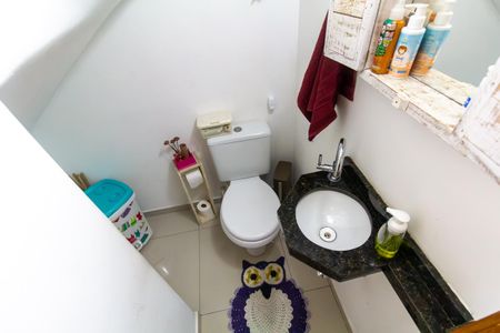 Casa de condomínio à venda com 65m², 2 quartos e 1 vaga Casa de condomínio à venda com 65m², 2 quartos e 1 vagaLavabo