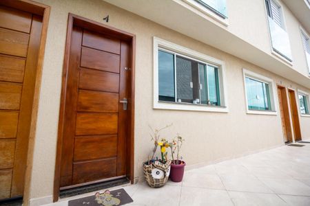 Casa de condomínio à venda com 65m², 2 quartos e 1 vaga Casa de condomínio à venda com 65m², 2 quartos e 1 vagaFachada Interna