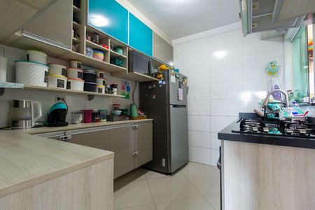 Casa de condomínio à venda com 65m², 2 quartos e 1 vaga Casa de condomínio à venda com 65m², 2 quartos e 1 vagaCozinha