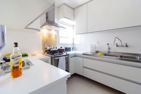 Apartamento à venda com 126m², 3 quartos e 2 vagasCozinha