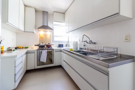 Apartamento à venda com 126m², 3 quartos e 2 vagasCozinha