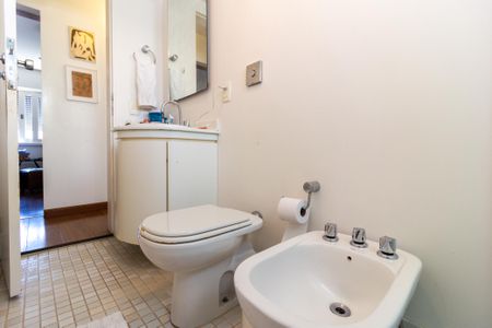 Apartamento à venda com 126m², 3 quartos e 2 vagasBanheiro