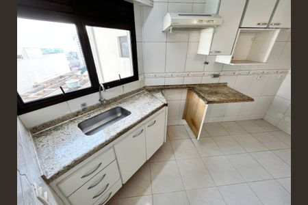 Apartamento à venda com 86m², 3 quartos e 2 vagasCozinha